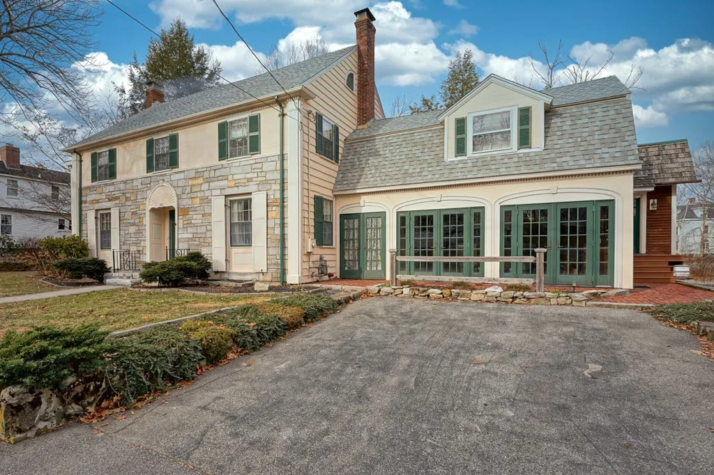 293 Rockland Street Portsmouth NH 03801