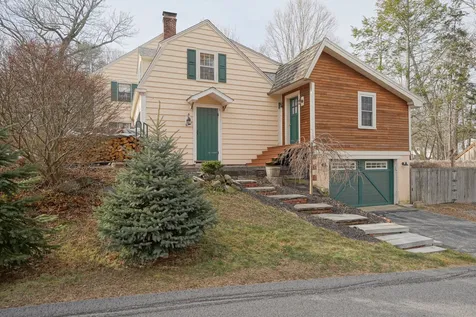 293 Rockland Street Portsmouth NH 03801