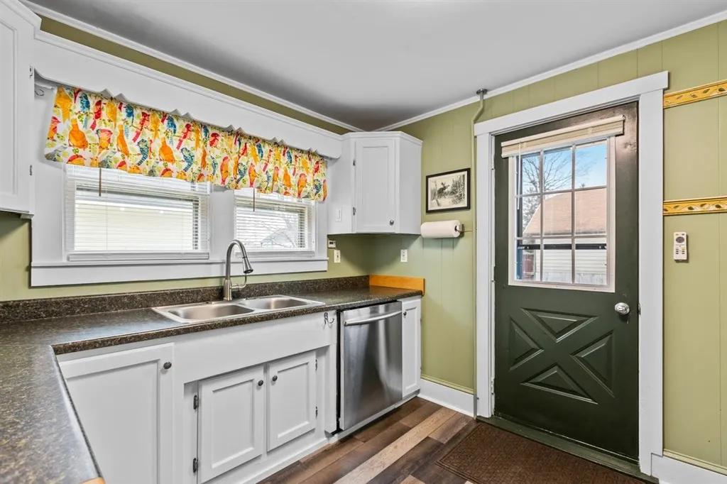 108 Warn Street Bennington VT 05201