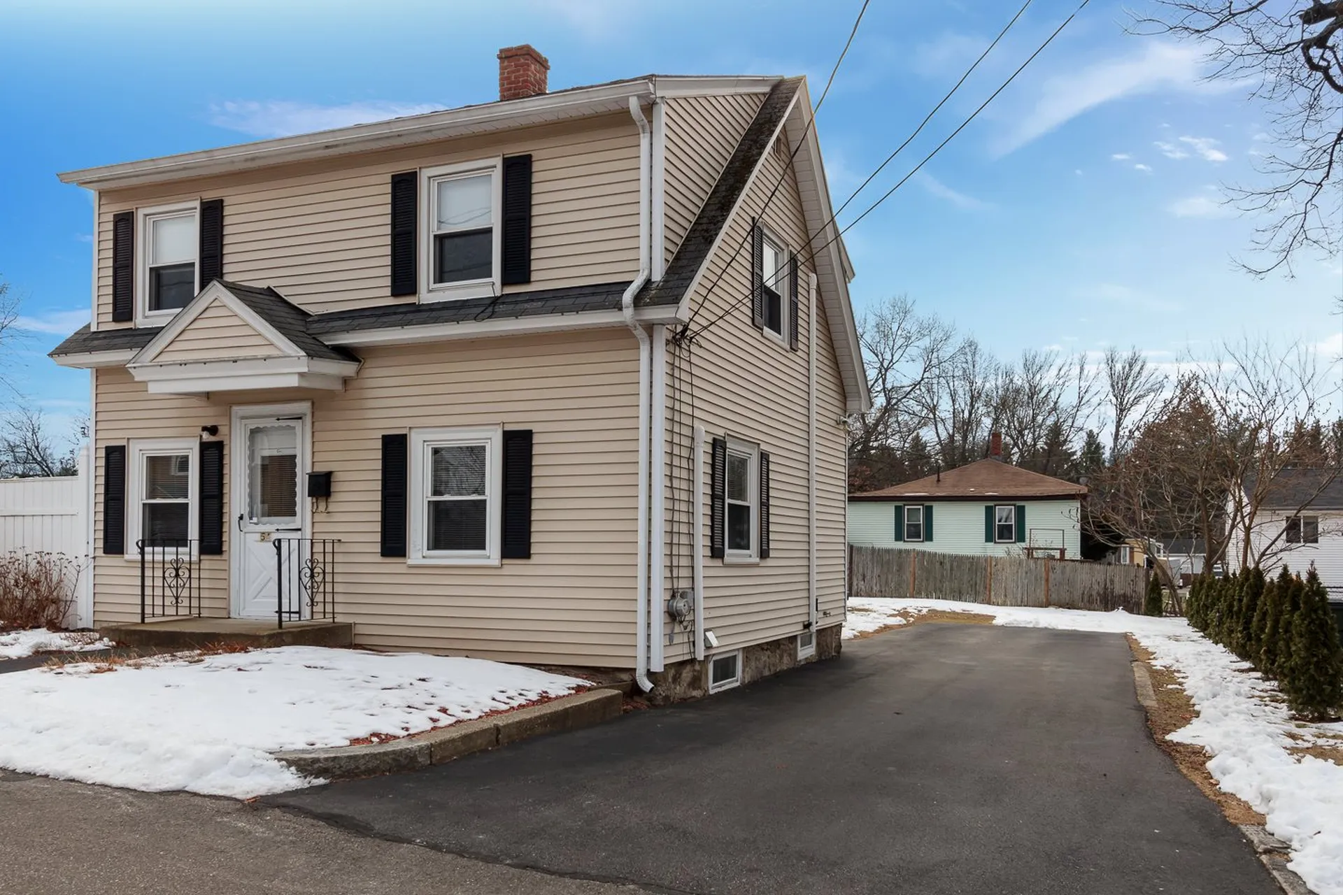 54 W Elmwood Avenue Manchester NH 03103