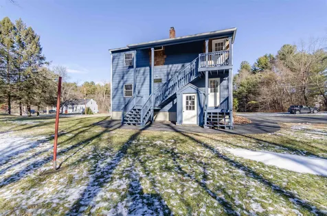 5-7 Victoria Circle Pelham NH 03076
