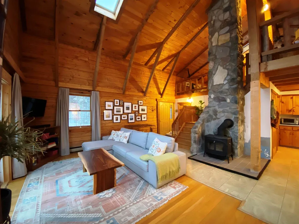 51 Jericho Road Sugar Hill NH 03586