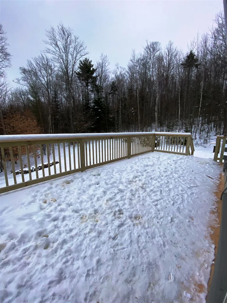 51 Jericho Road Sugar Hill NH 03586