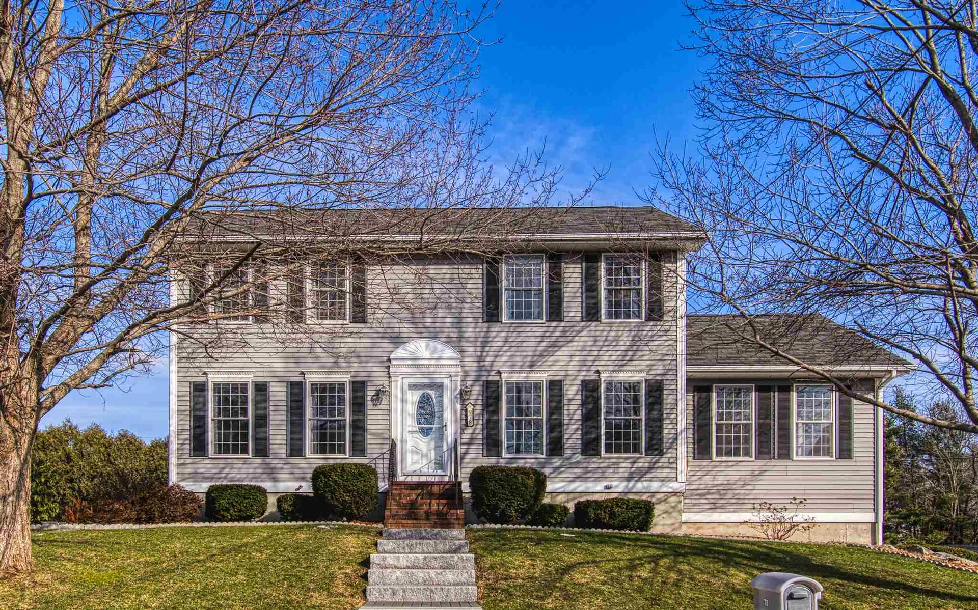 78 Meetinghouse Lane Manchester NH 03109