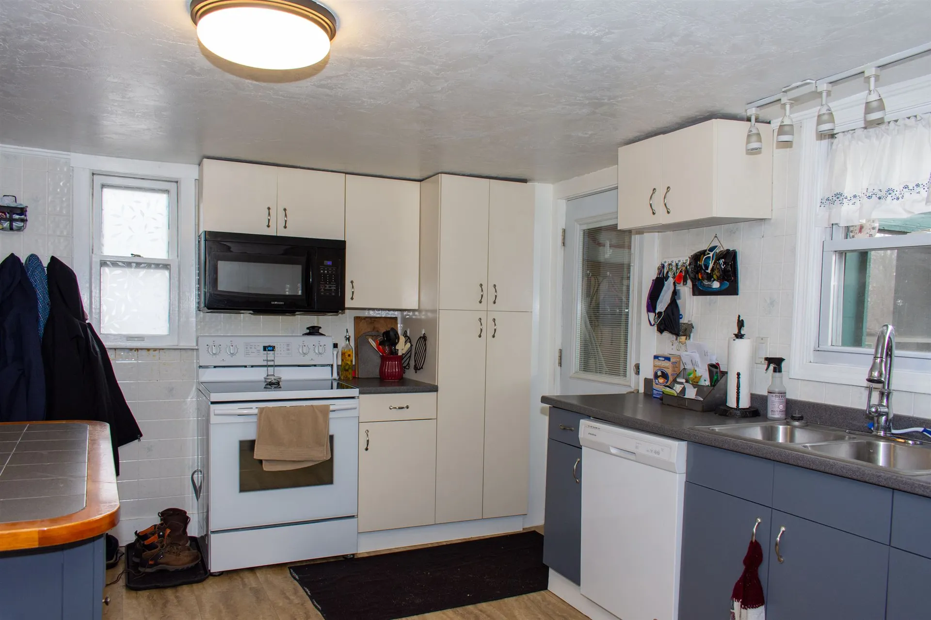 13 Pleasant Street Rochester NH 03867