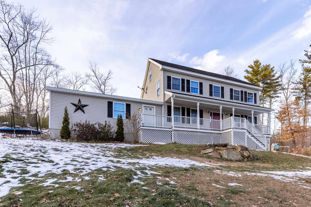 50 Young Road Barrington NH 03825