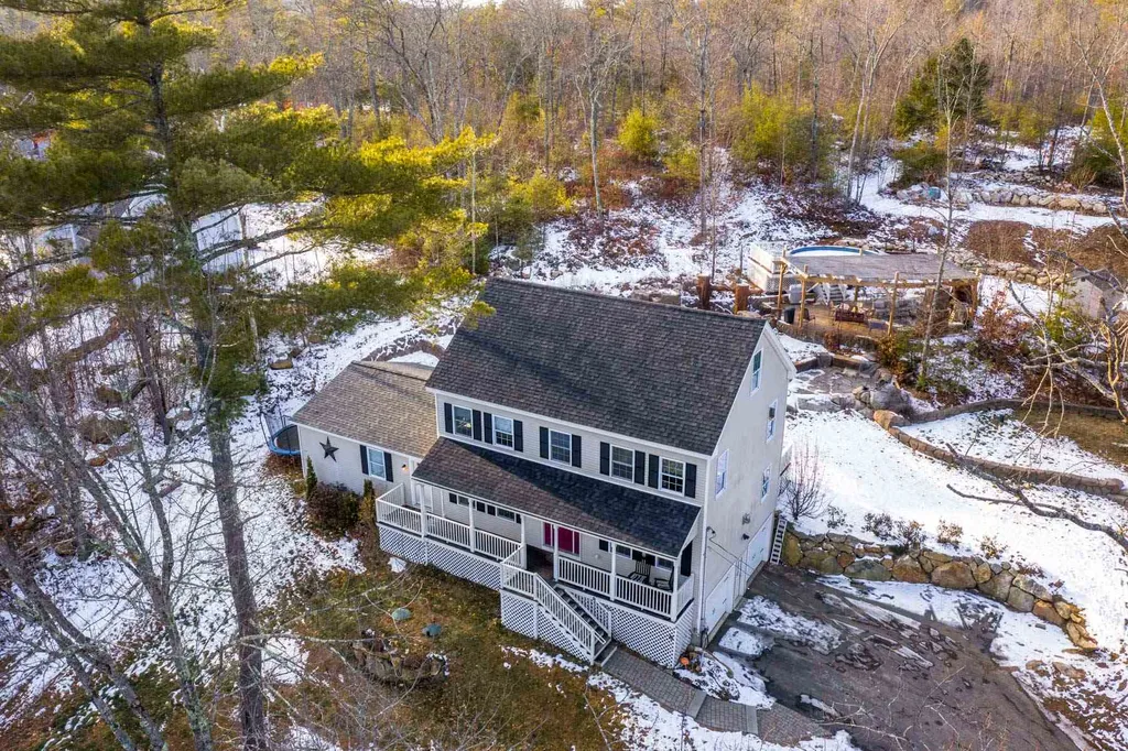 50 Young Road Barrington NH 03825