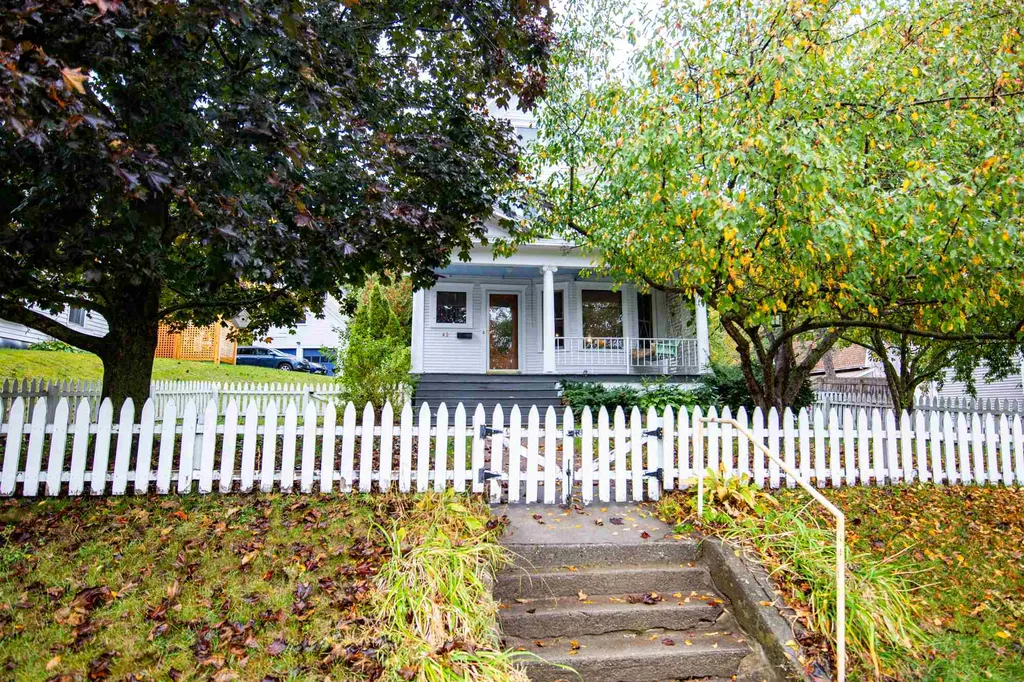 42 Lincoln Street Essex VT 05452