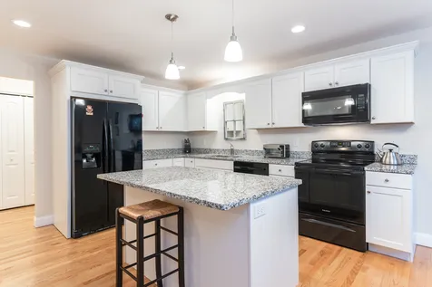 3a Benning Street Amherst NH 03031