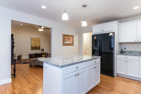 3a Benning Street Amherst NH 03031