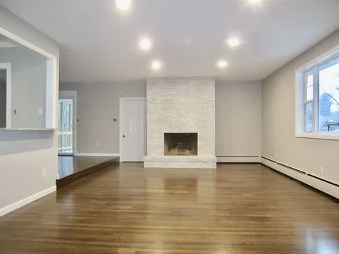 11 Linwood Avenue Salem NH 03079