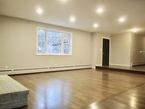 11 Linwood Avenue Salem NH 03079