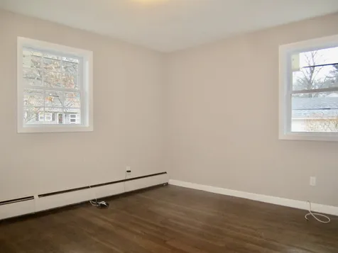 11 Linwood Avenue Salem NH 03079