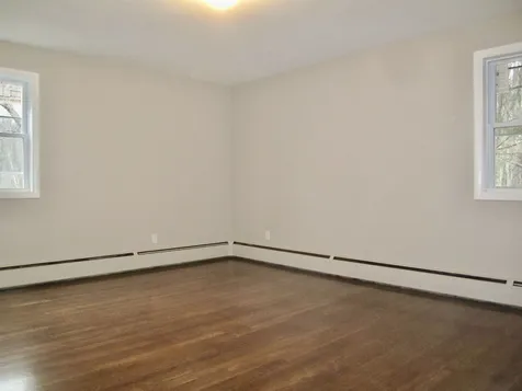 11 Linwood Avenue Salem NH 03079