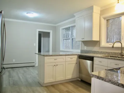 11 Linwood Avenue Salem NH 03079