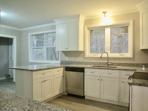 11 Linwood Avenue Salem NH 03079
