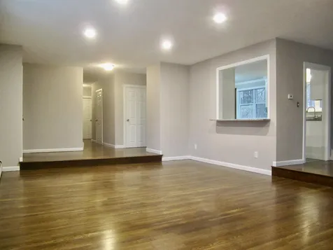 11 Linwood Avenue Salem NH 03079