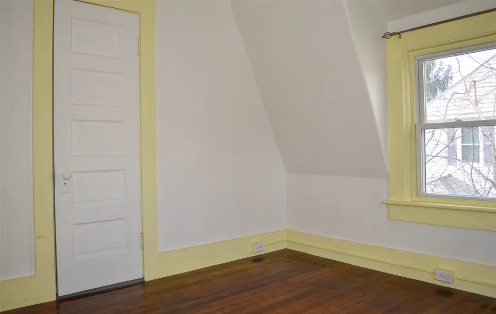 35 Crescent Street Keene NH 03431