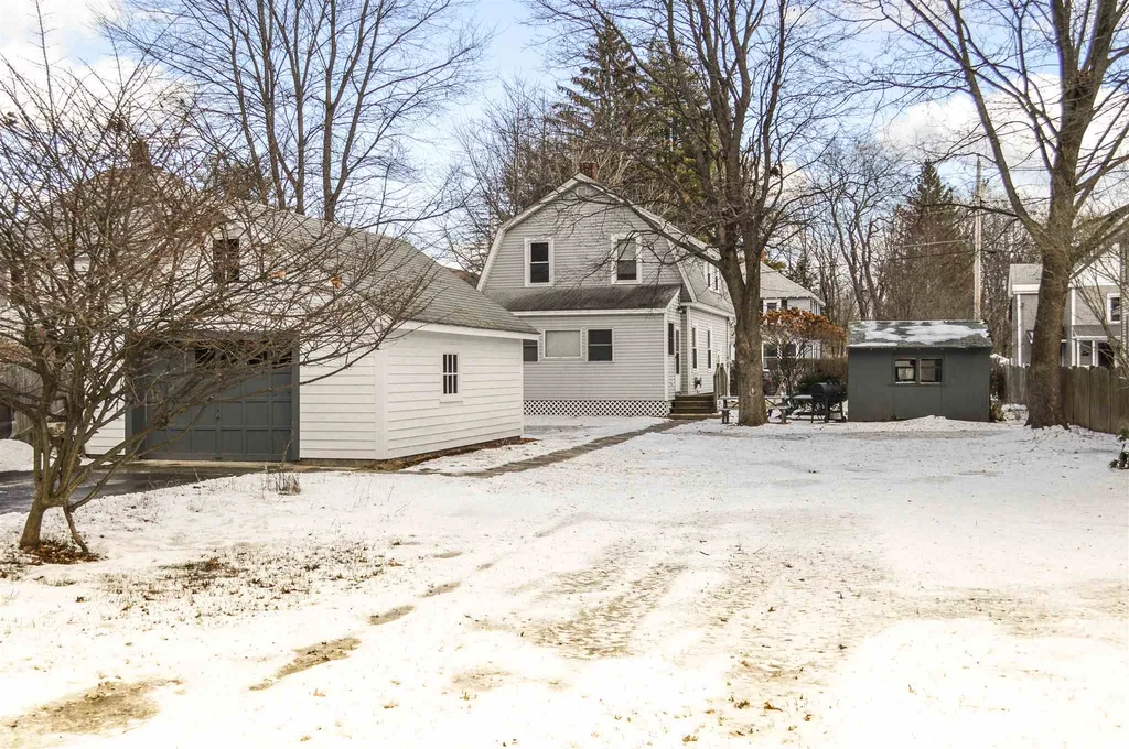 35 Crescent Street Keene NH 03431
