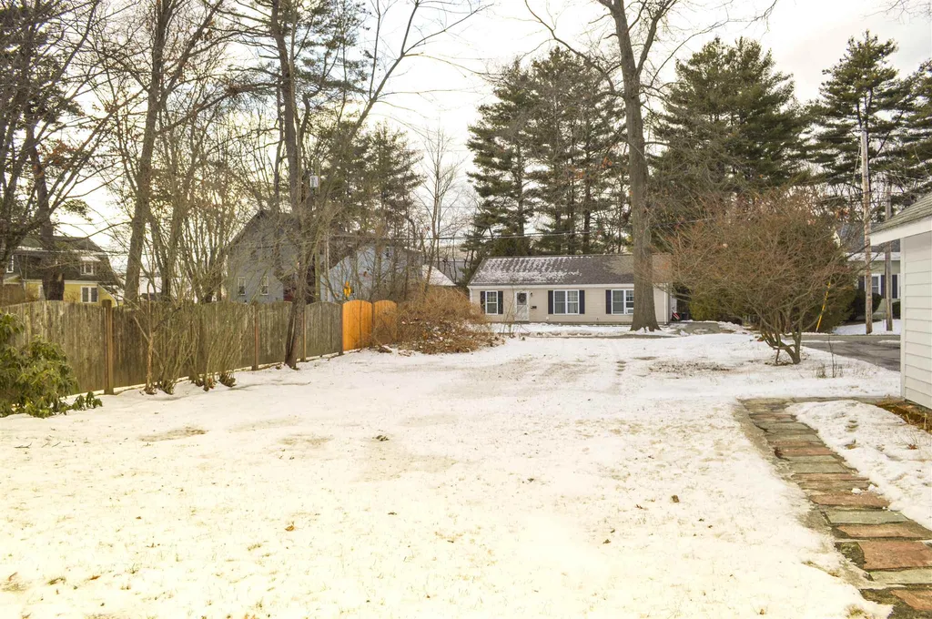 35 Crescent Street Keene NH 03431