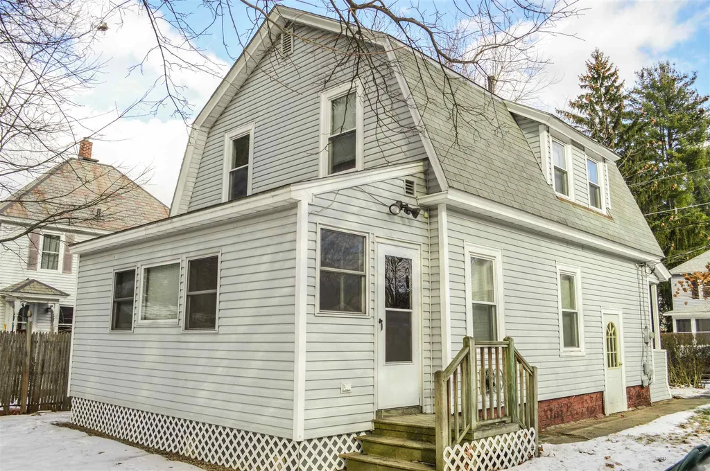 35 Crescent Street Keene NH 03431