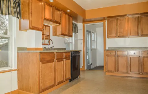 35 Crescent Street Keene NH 03431