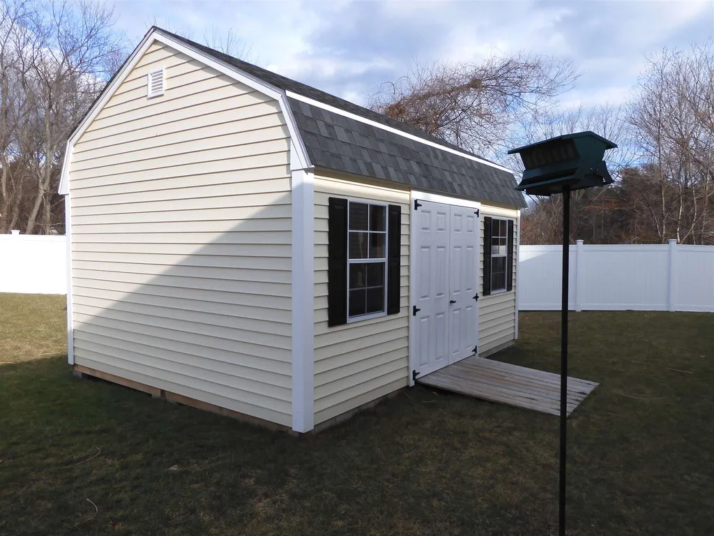 3 Adder Lane Seabrook NH 03874