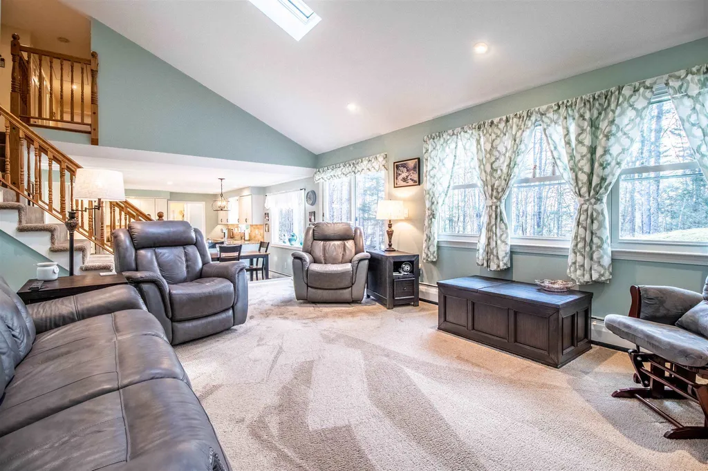 264 Rollingwood Road Eliot ME 03903