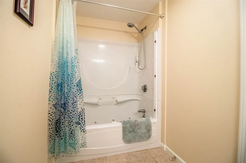 264 Rollingwood Road Eliot ME 03903