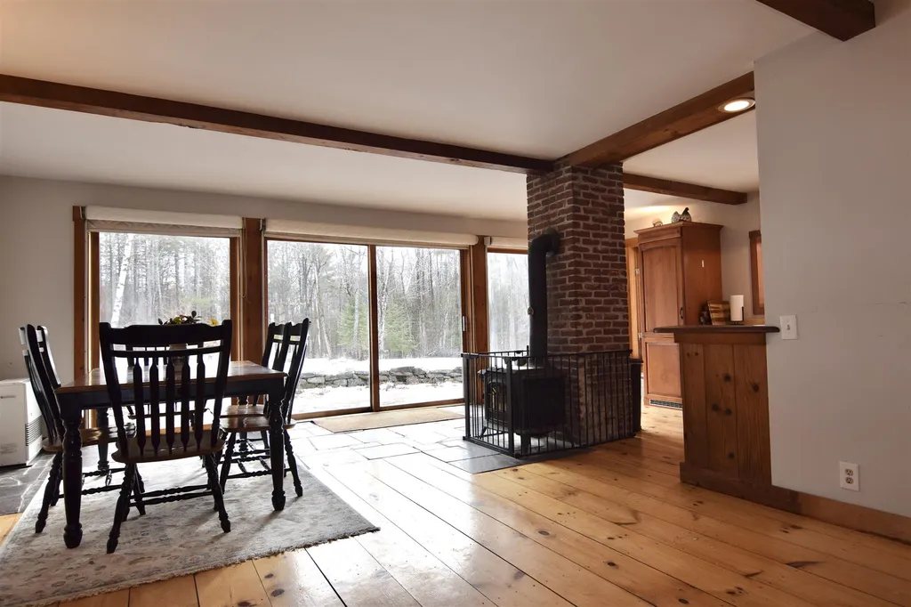 585 Kearsarge Mountain Road Warner NH 03278