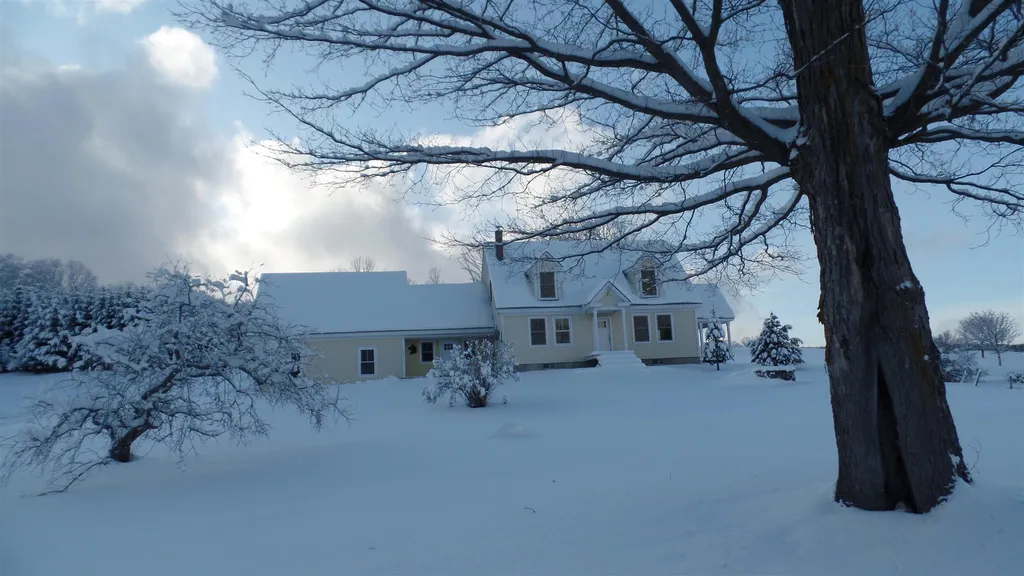 246 Phelps Road Barre Town VT 05641