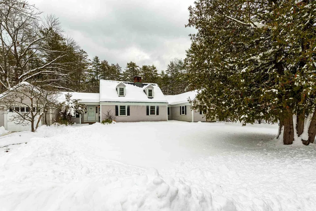 12 Conant Road Hanover NH 03755