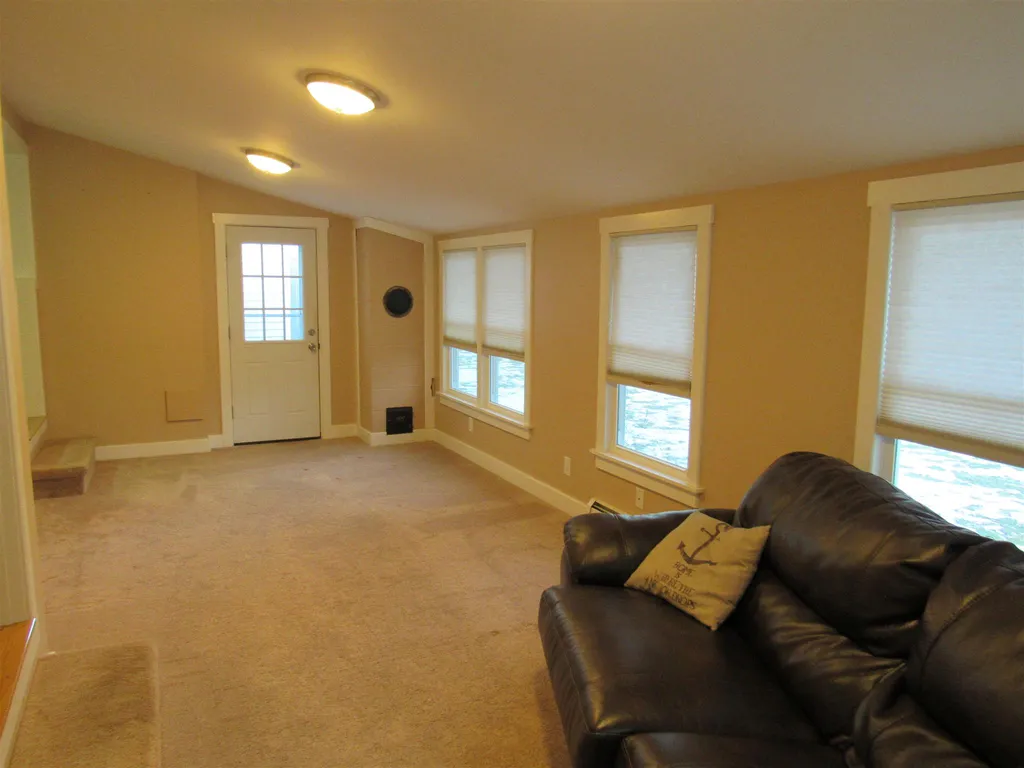 68 Hinsdale Heights Hinsdale NH 03451