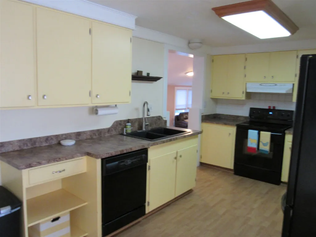 68 Hinsdale Heights Hinsdale NH 03451