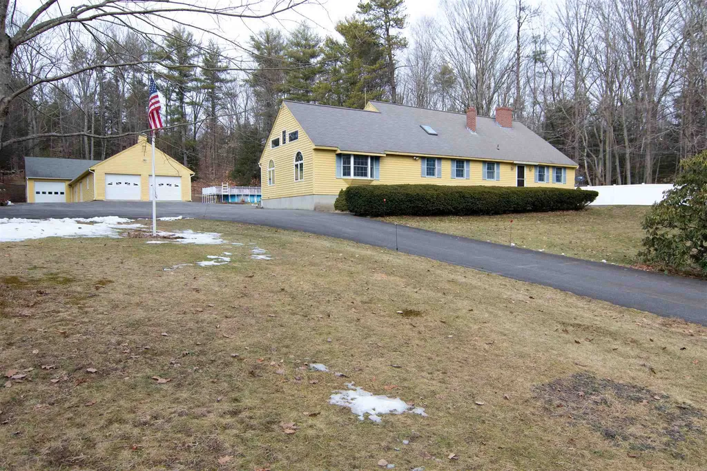 235 Raymond Road Chester NH 03036