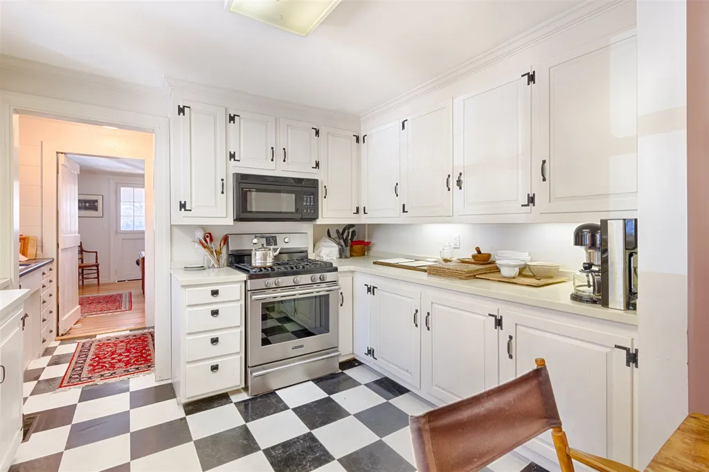 371 Wentworth Road Brookfield NH 03872