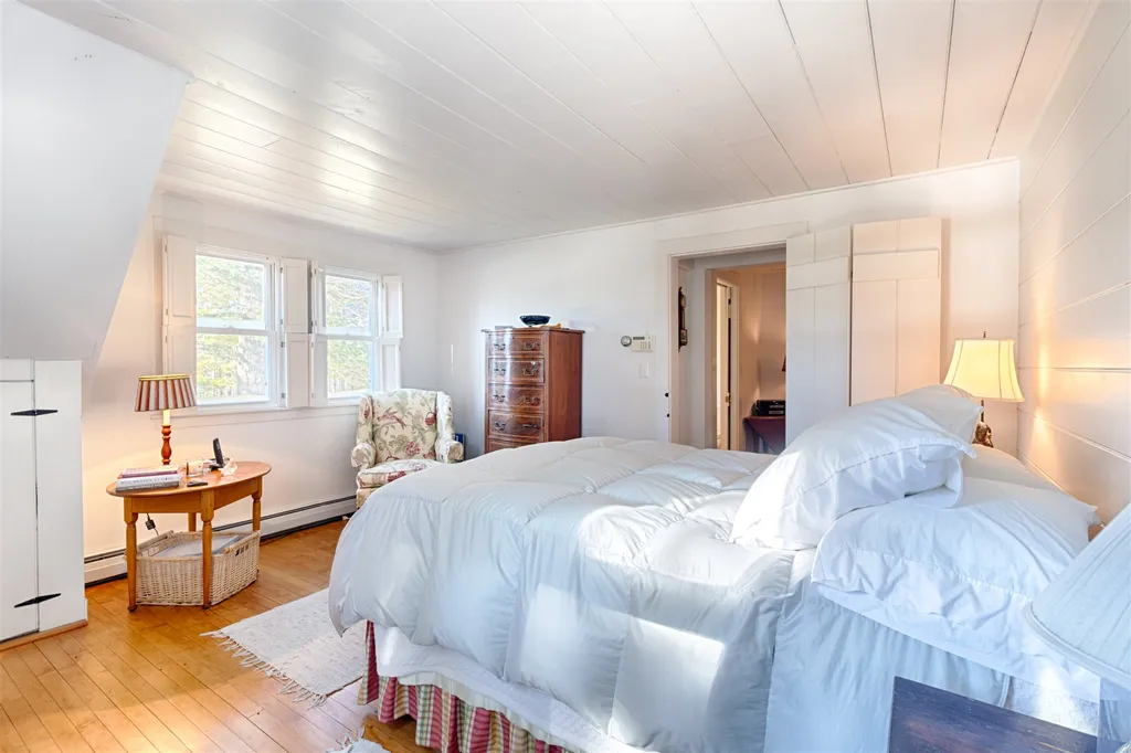 371 Wentworth Road Brookfield NH 03872