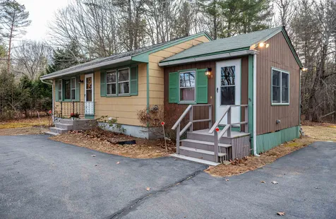 21 Piscataqua Road Dover NH 03820