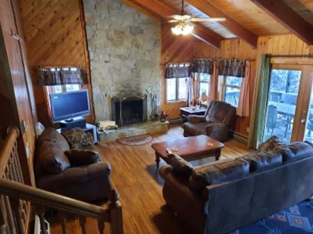 514 Back Lake Road Pittsburg NH 03592