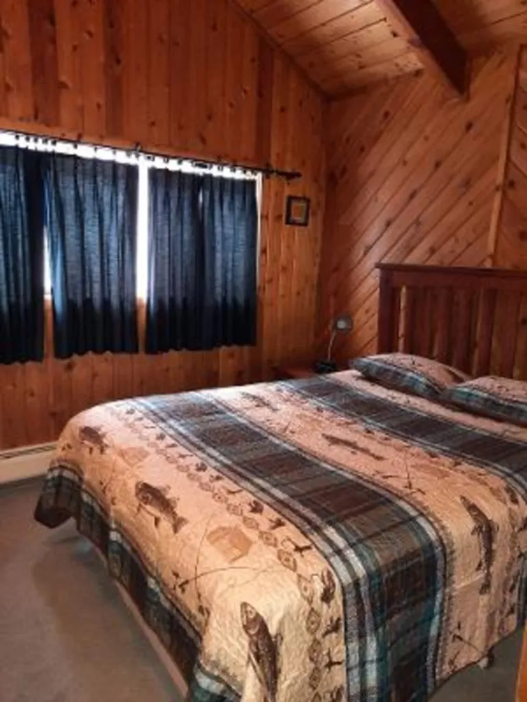514 Back Lake Road Pittsburg NH 03592