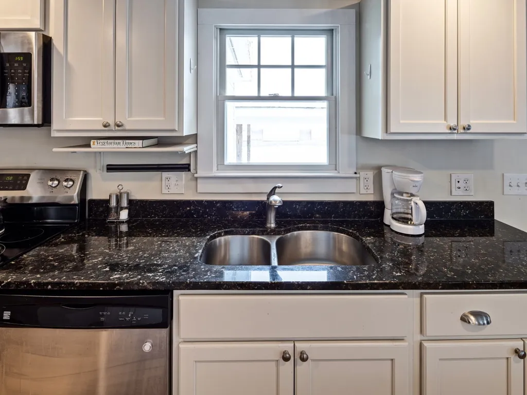 899 Barstow Road Shelburne VT 05482