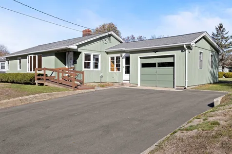 24 Packers Falls Road Newmarket NH 03857