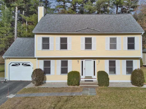 42 Pinebrook Road Nashua NH 03062