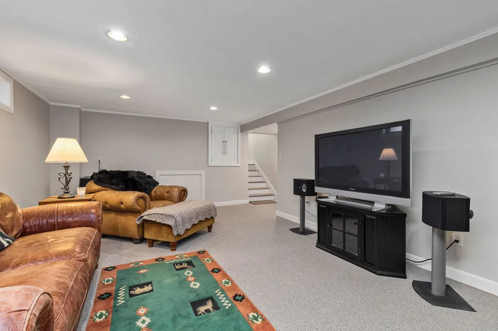 232 Tolend Road Dover NH 03820