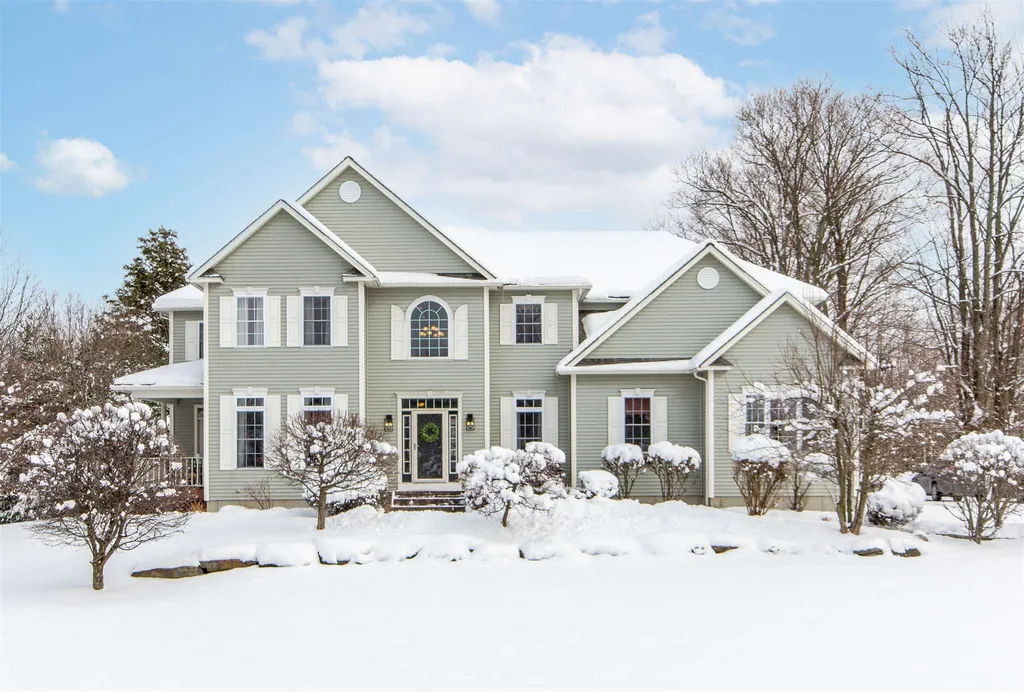 921 Ledgewood Drive Williston VT 05495