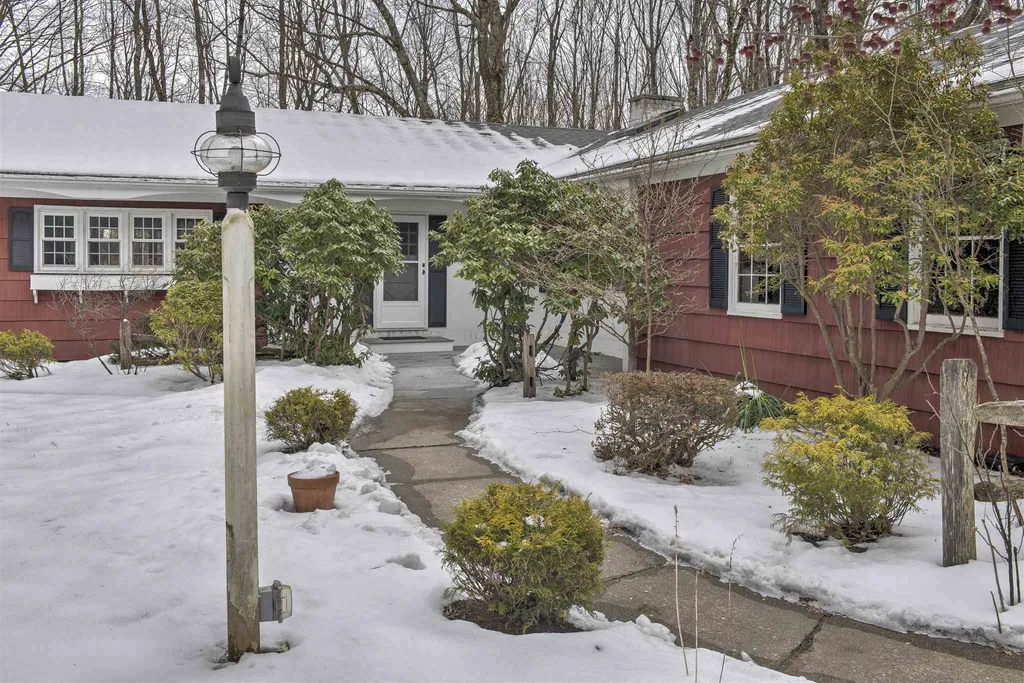 608 Old Walpole Road Surry NH 03431
