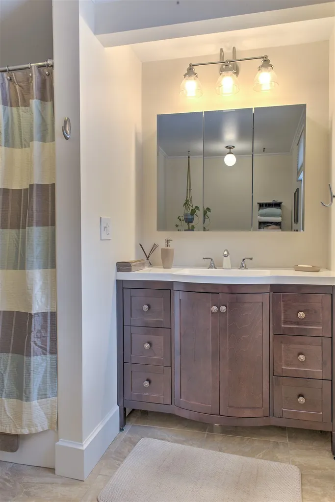 608 Old Walpole Road Surry NH 03431