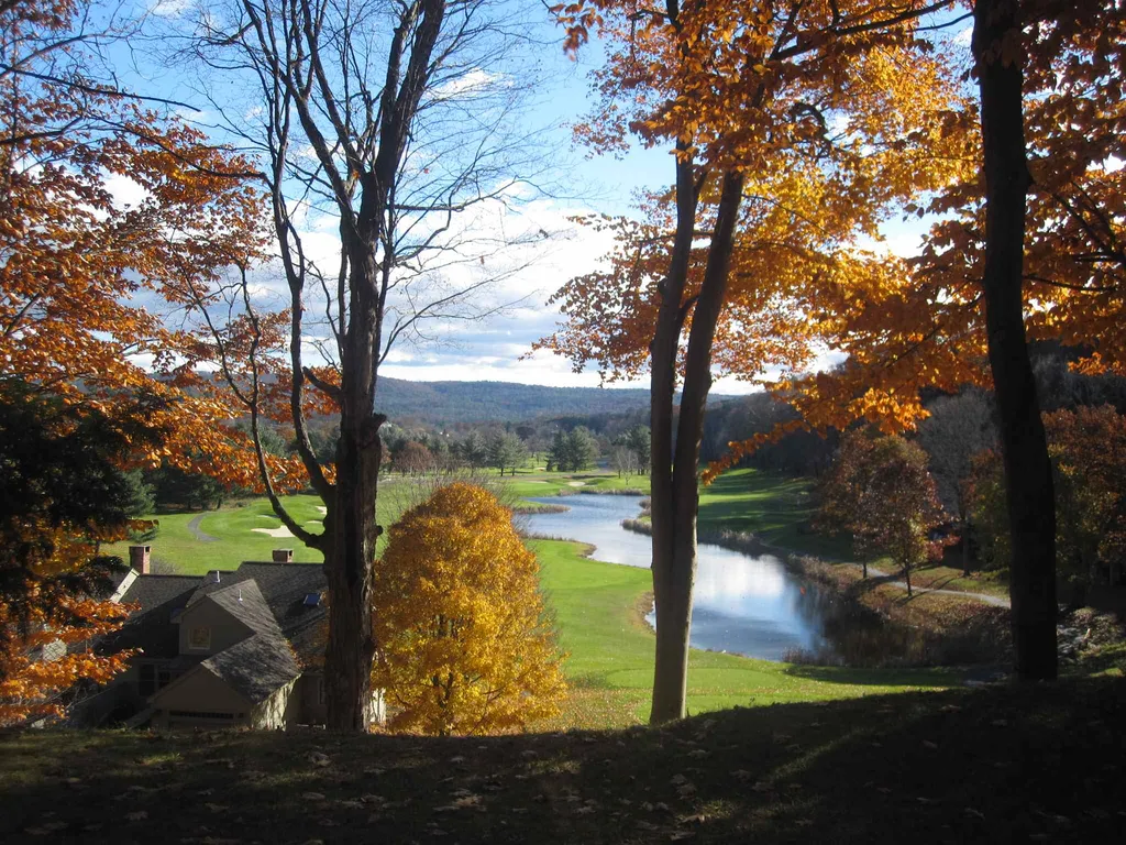 860 Murphy's Road Hartford VT 05059