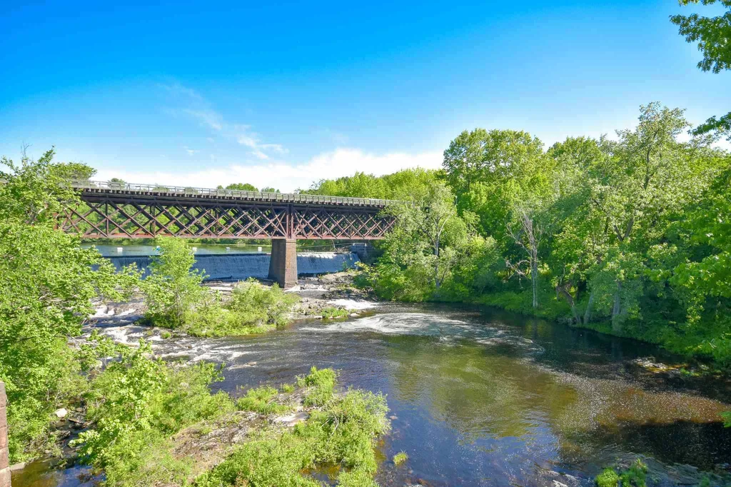 415 Second Street Rollinsford NH 03869