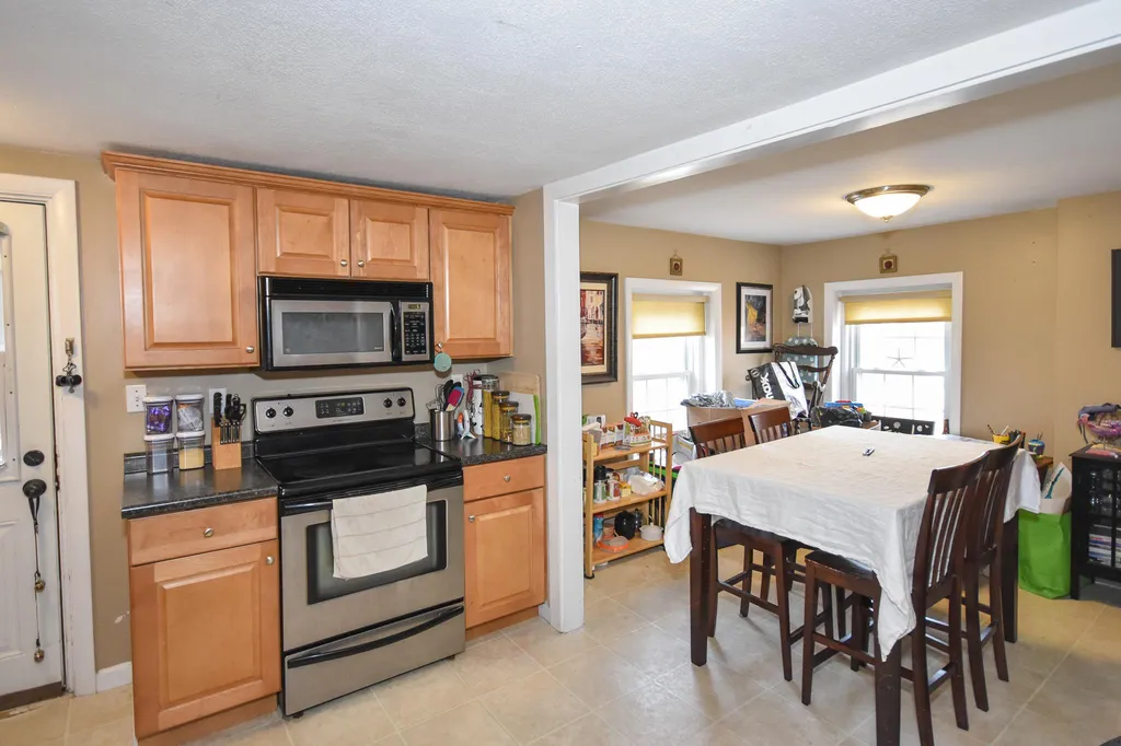 415 Second Street Rollinsford NH 03869